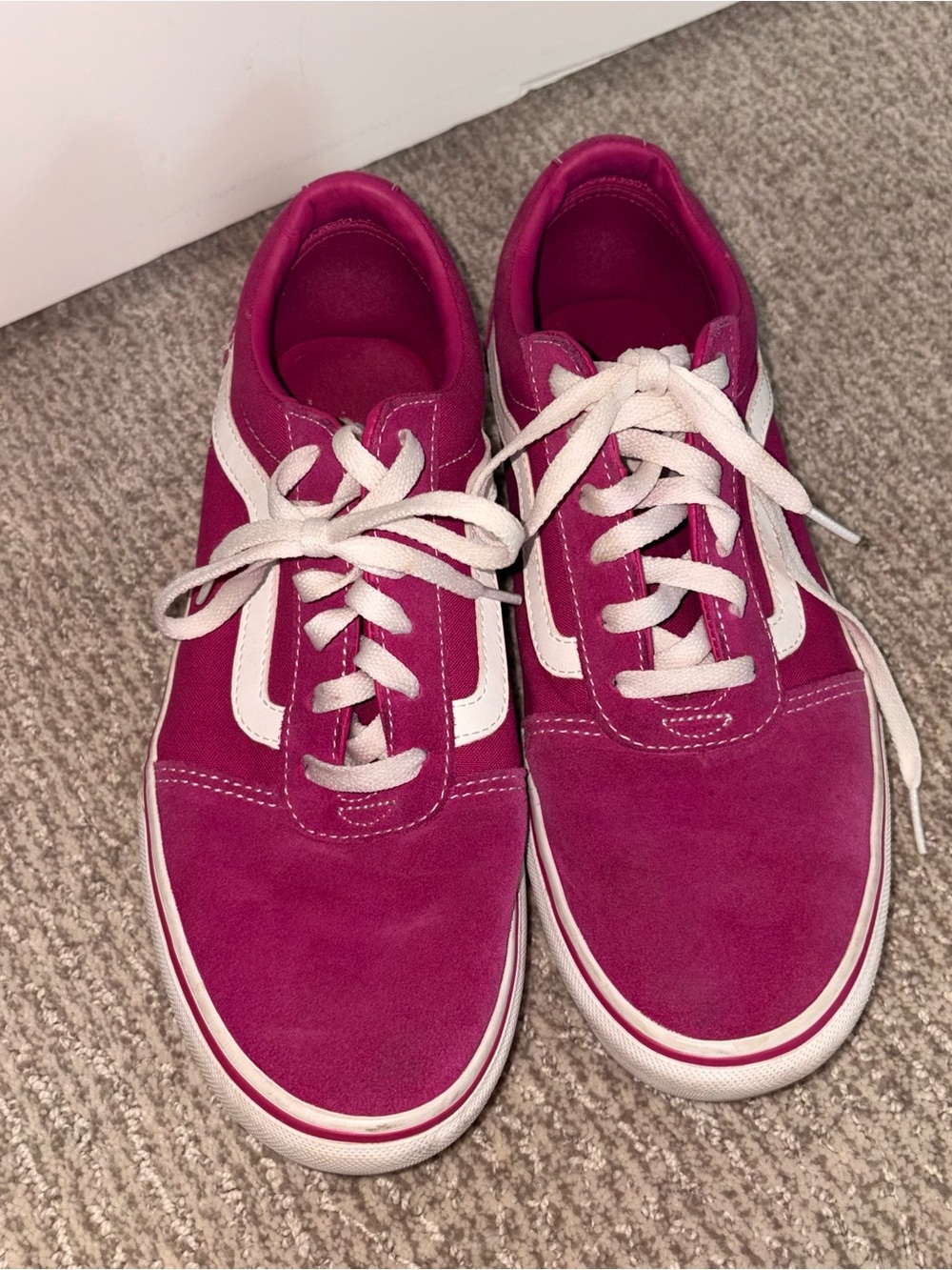 Vans Suede classic Bright Pink Sneakers Skater Shoes Skateboard Womens size 10 - Picture 7 of 13